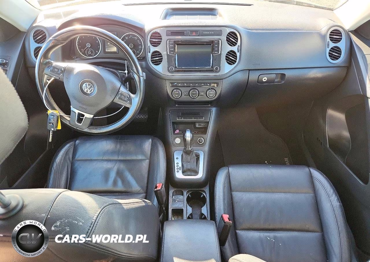 2016 Volkswagen Tiguan S VIN:WVGAV7AX0GW546603 - 8