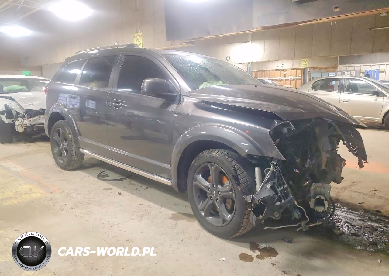 2020 Dodge Journey Crossroad VIN:3C4PDCGB9LT225911 - 4