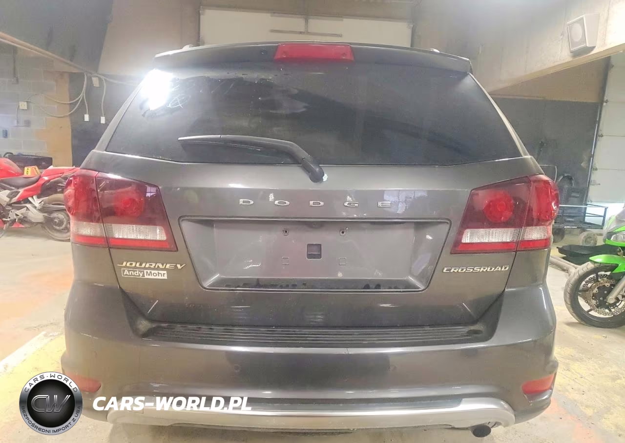 2020 Dodge Journey Crossroad VIN:3C4PDCGB9LT225911 - 6