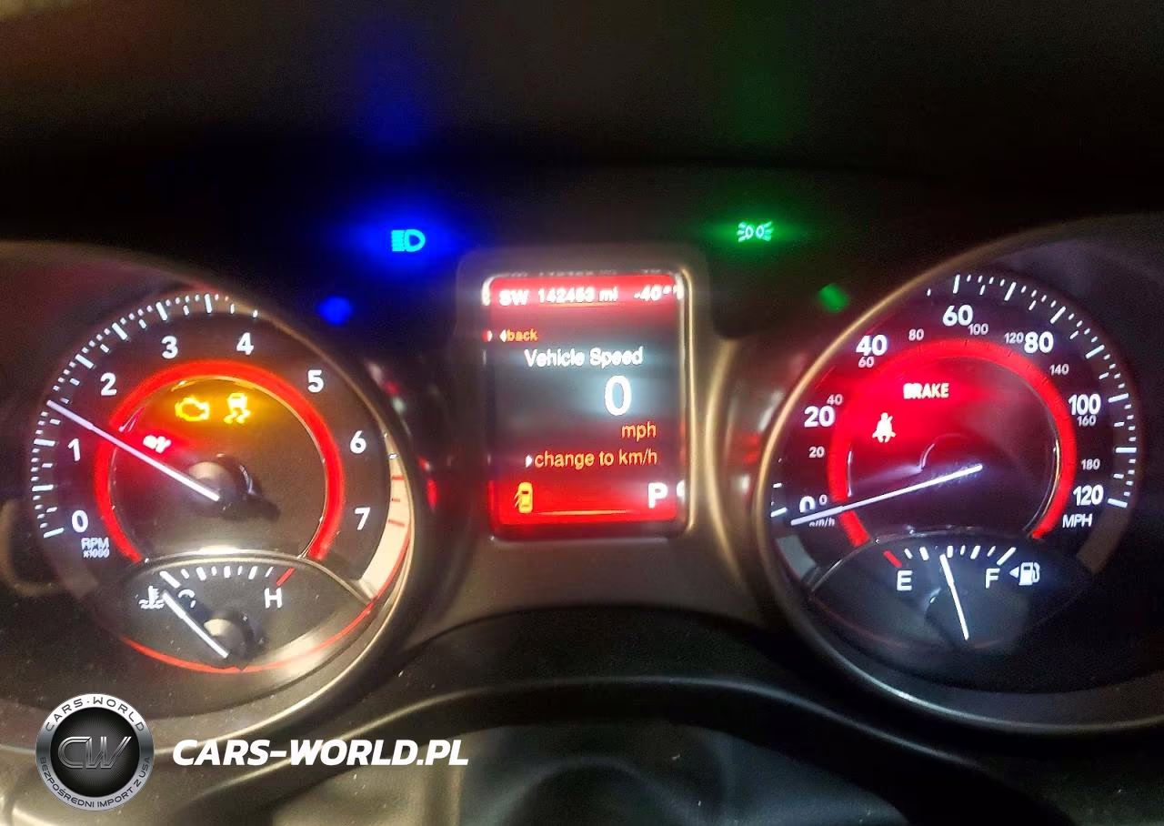 2020 Dodge Journey Crossroad VIN:3C4PDCGB9LT225911 - 9