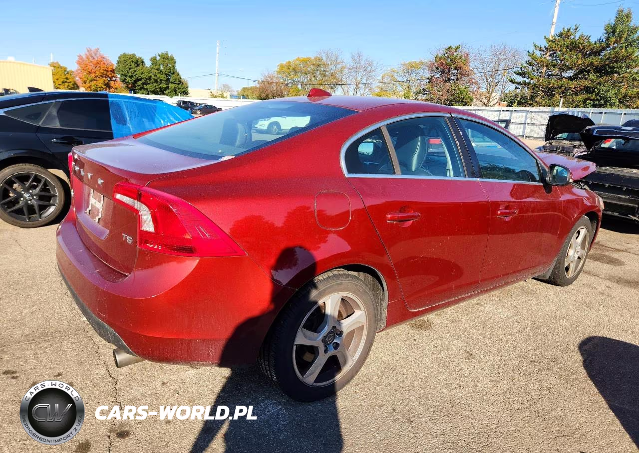 2012 Volvo S60 T5 VIN:YV1622FS2C2106946 - 3