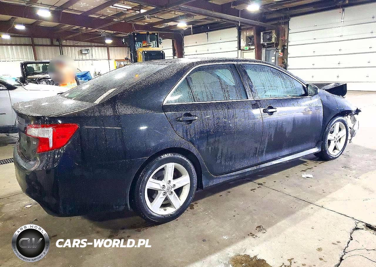 2014 Toyota Camry Se VIN:4T1BF1FK2EU839147 - 3