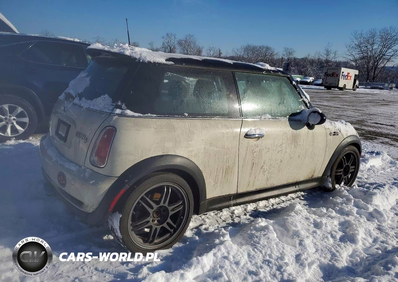 2005 Mini Cooper S VIN:WMWRE33505TG96737 - 3