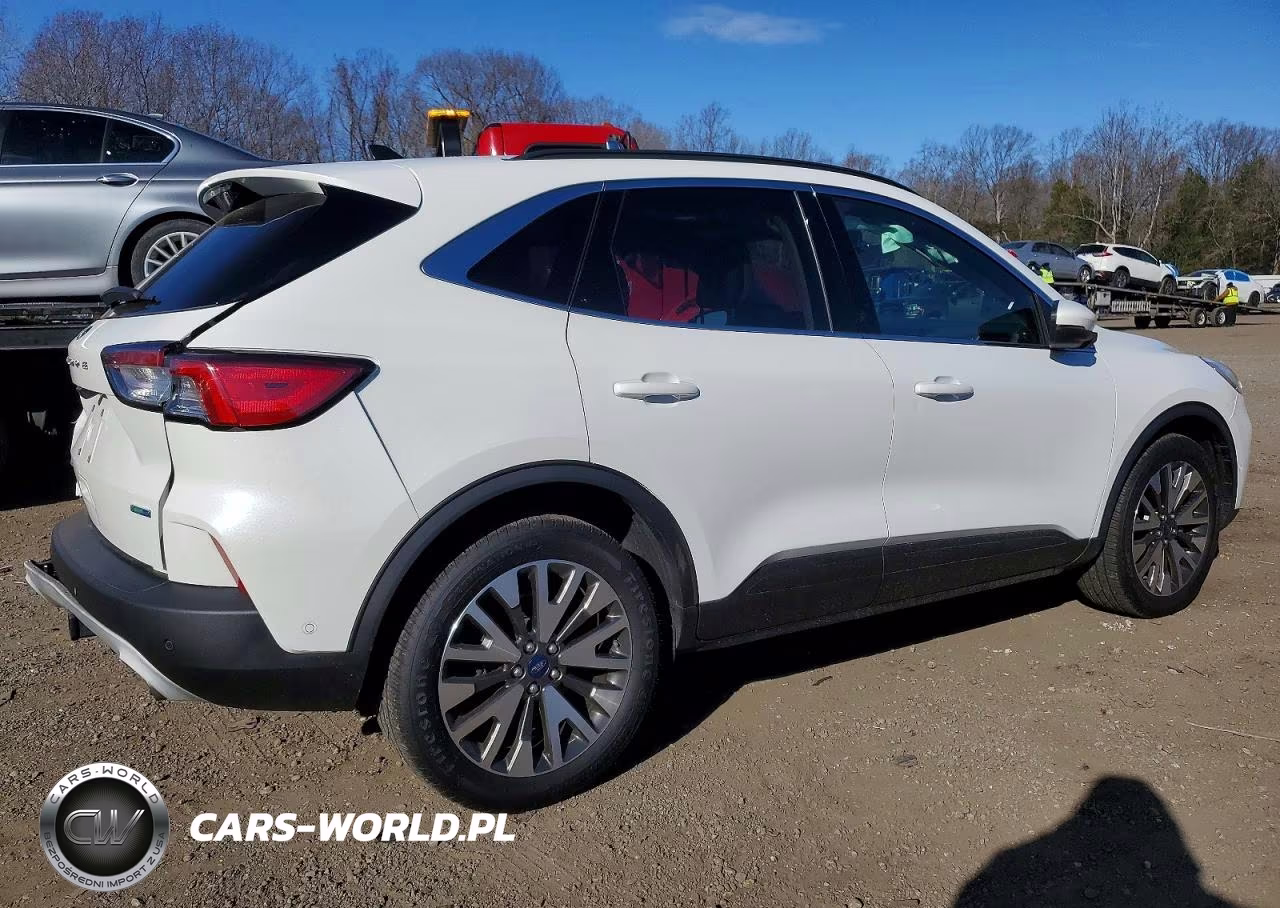 2020 Ford Escape Titanium VIN:1FMCU9J90LUB17413 - 3