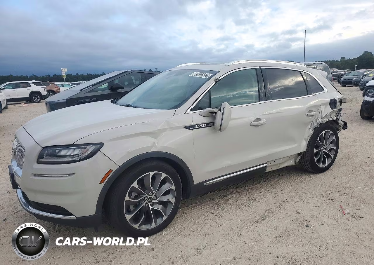 2023 Lincoln Nautilus Reserve VIN:2LMPJ6K91PBL11844 - 1