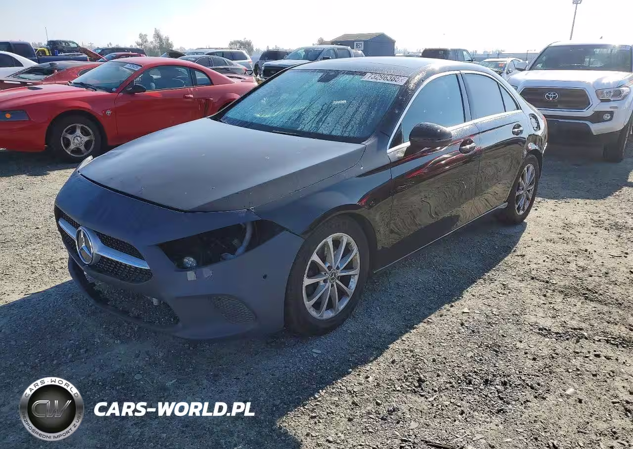 2020 Mercedes-Benz A 220