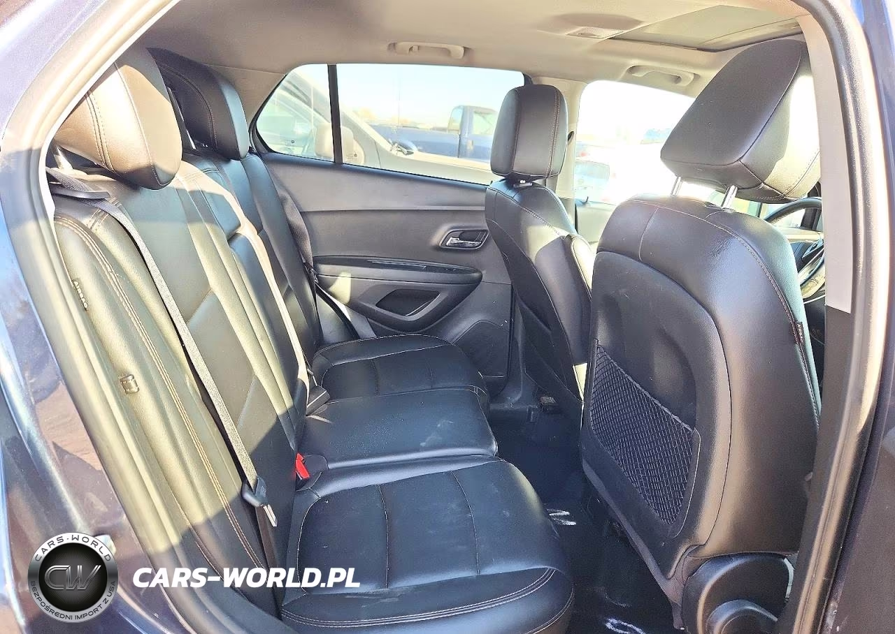 2018 Chevrolet Trax Premier VIN:3GNCJRSB0JL243820 - 11