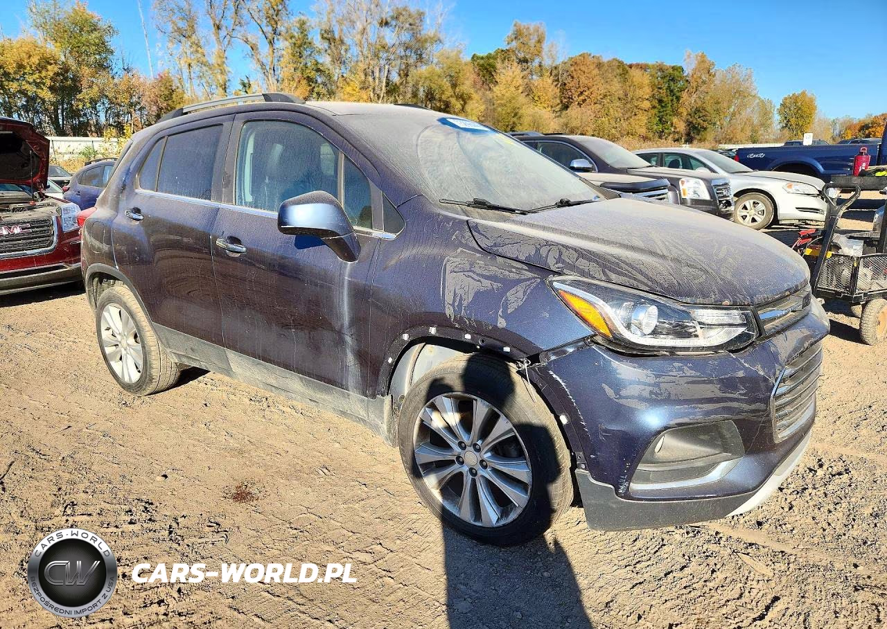 2018 Chevrolet Trax Premier VIN:3GNCJRSB0JL243820 - 4