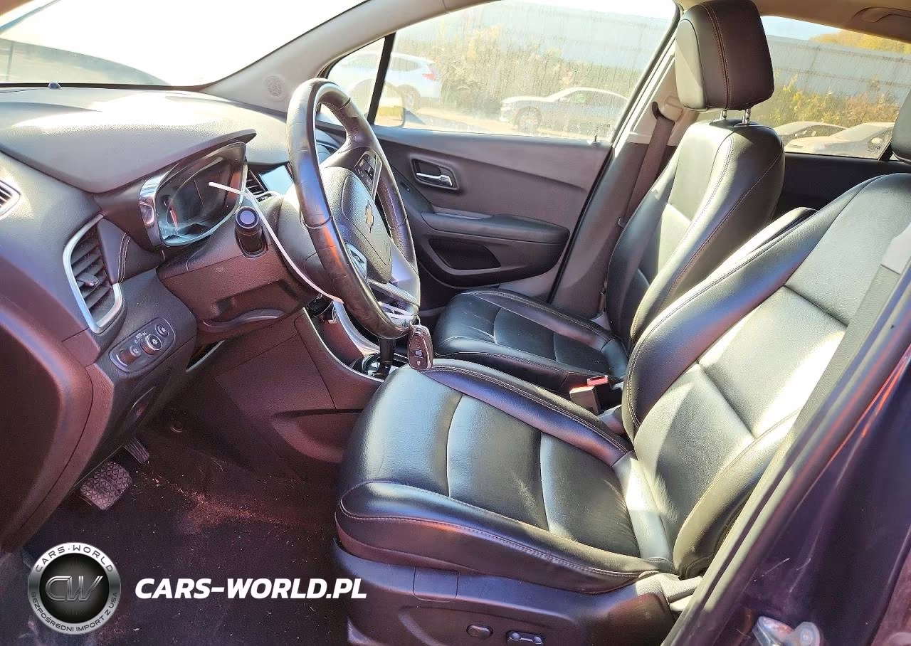 2018 Chevrolet Trax Premier VIN:3GNCJRSB0JL243820 - 7