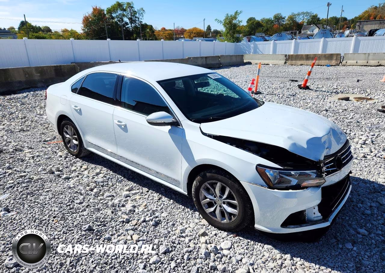2017 Volkswagen Passat S VIN:1VWAT7A33HC004676 - 4