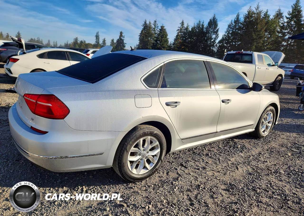 2016 Volkswagen Passat S VIN:1VWAT7A37GC055449 - 3
