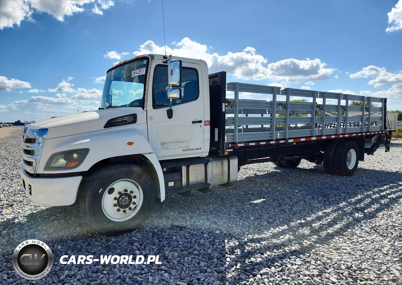 2015 Hino Hino 338