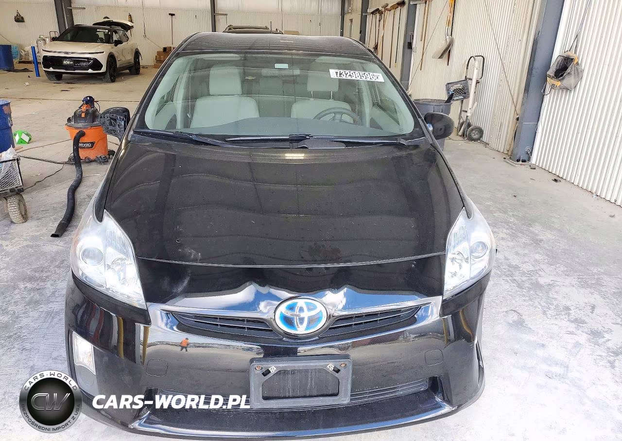 2011 Toyota Prius Two VIN:JTDKN3DU9B5334526 - 5