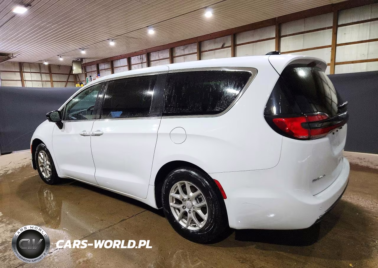 2026 Chrysler Pacifica Select VIN:2C4RC1BG2TR281873 - 2