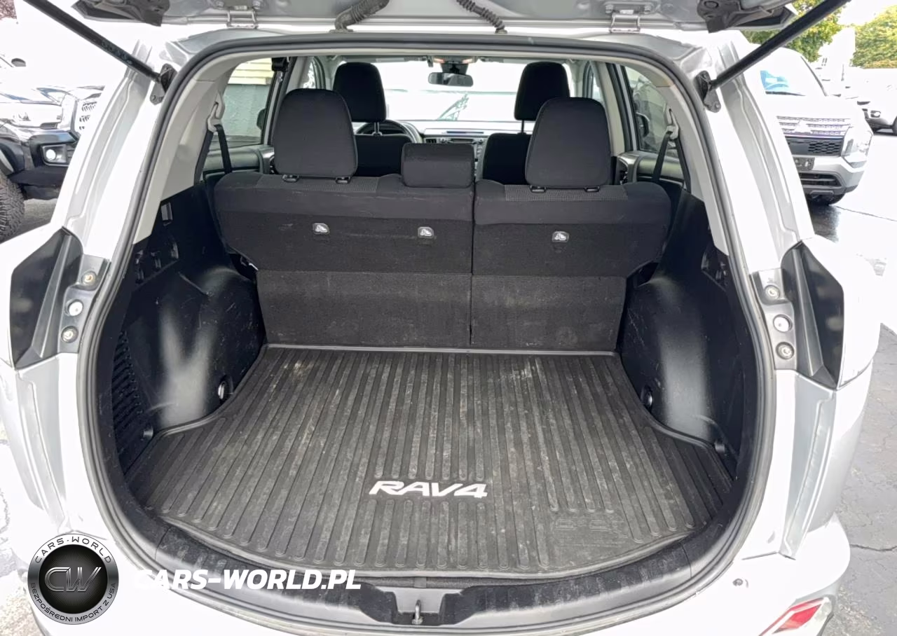 2017 Toyota Rav4 Xle VIN:2T3RFREVXHW580170 - 14