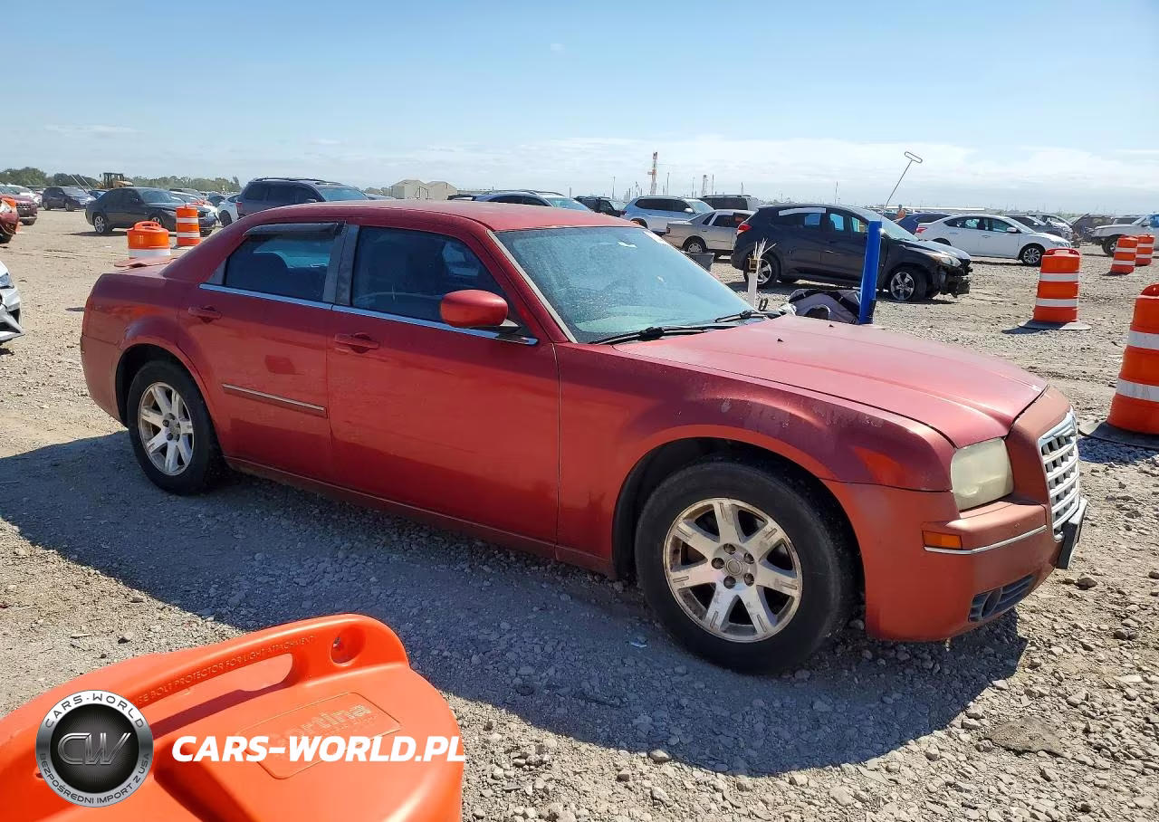 2007 Chrysler 300 Touring VIN:2C3KA53G47H795172 - 4