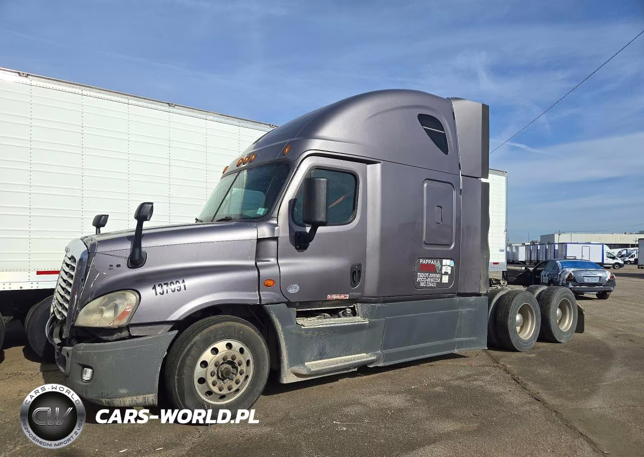 2014 Freightliner Cascadia Semi Truck VIN:3AKJGLD59ESFV7258 - 1