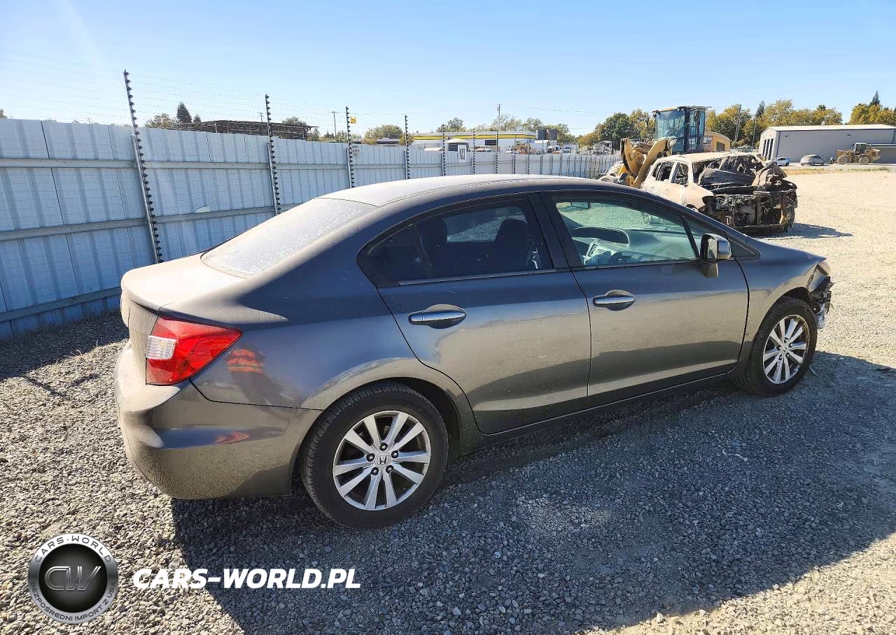 2012 Honda Civic Ex VIN:2HGFB2F80CH606137 - 3