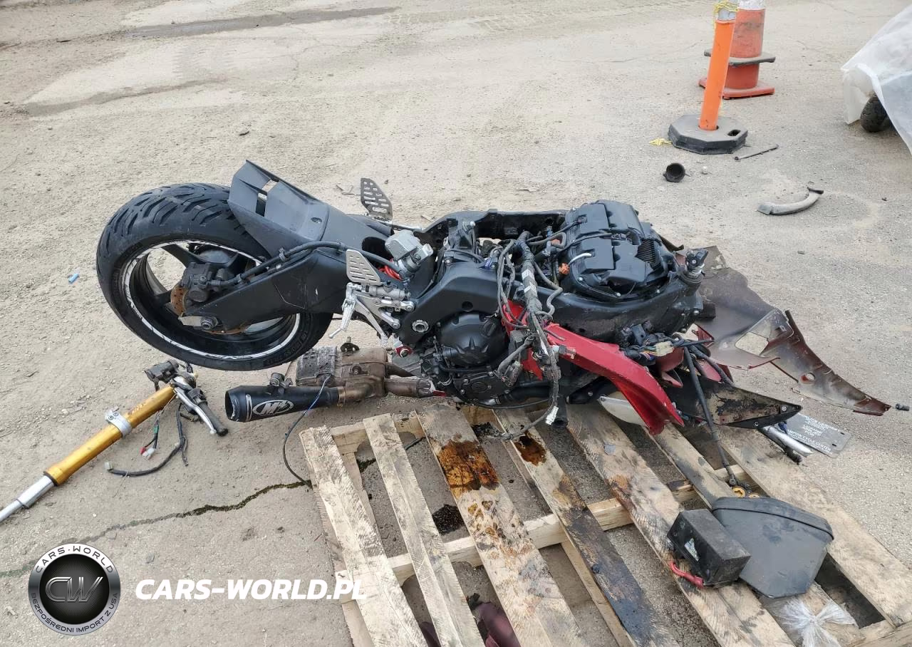 2007 Yamaha Yzfr6 L