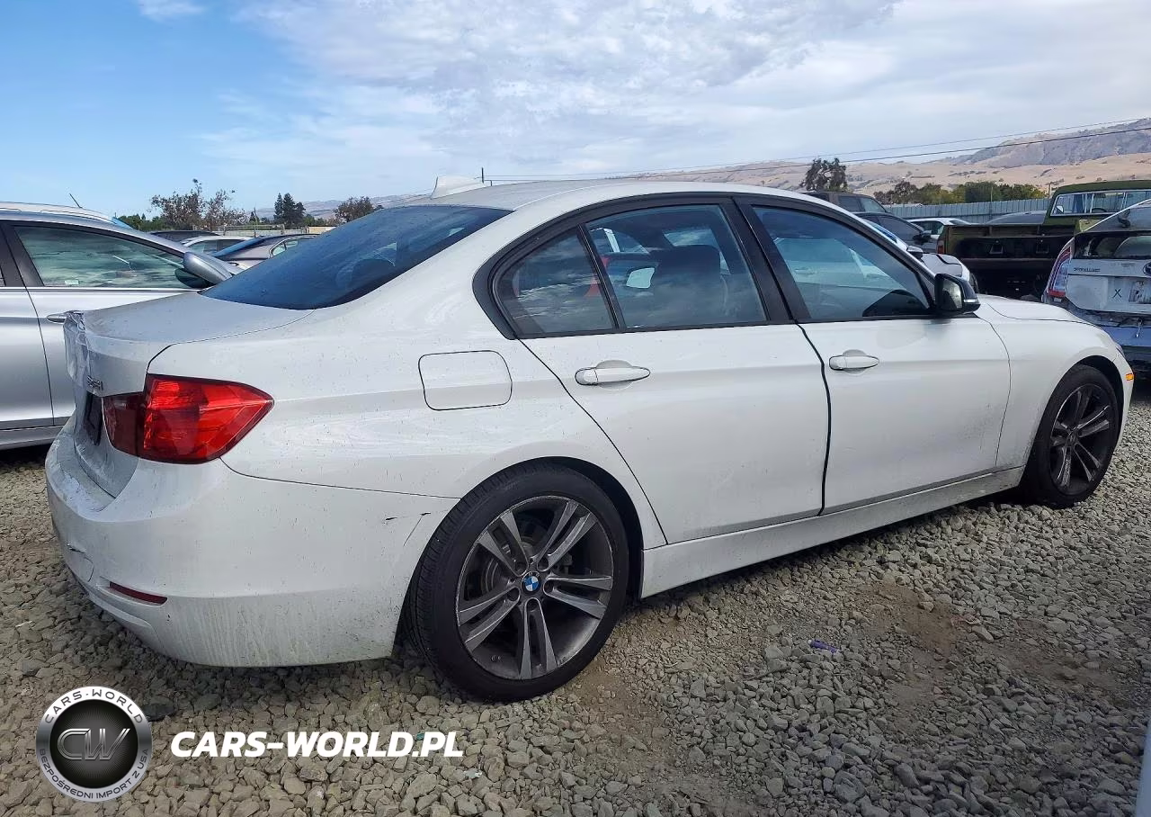 2012 BMW 328 I VIN:WBA3A5C5XCF452843 - 3