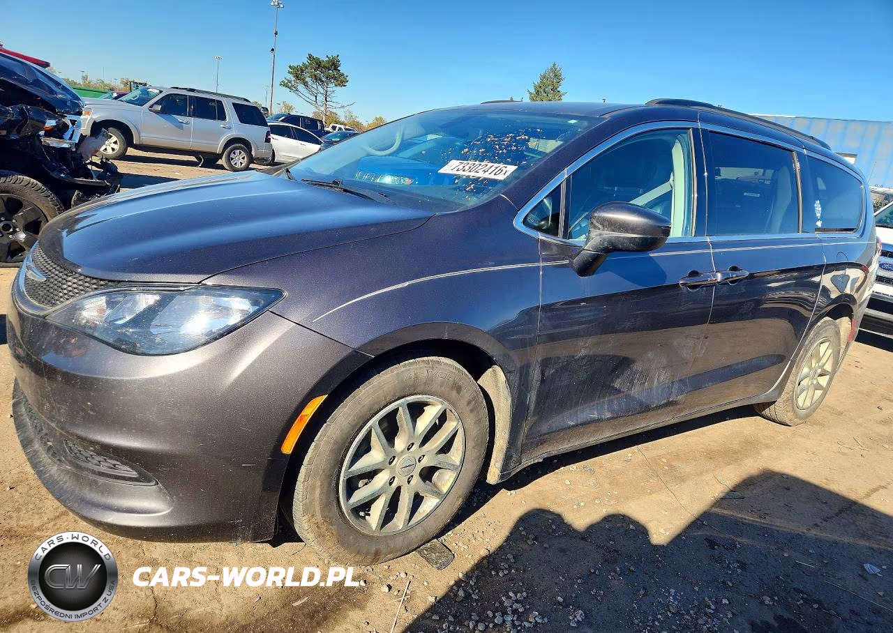 2021 Chrysler Voyager Lxi VIN:2C4RC1DG0MR509173 - 1