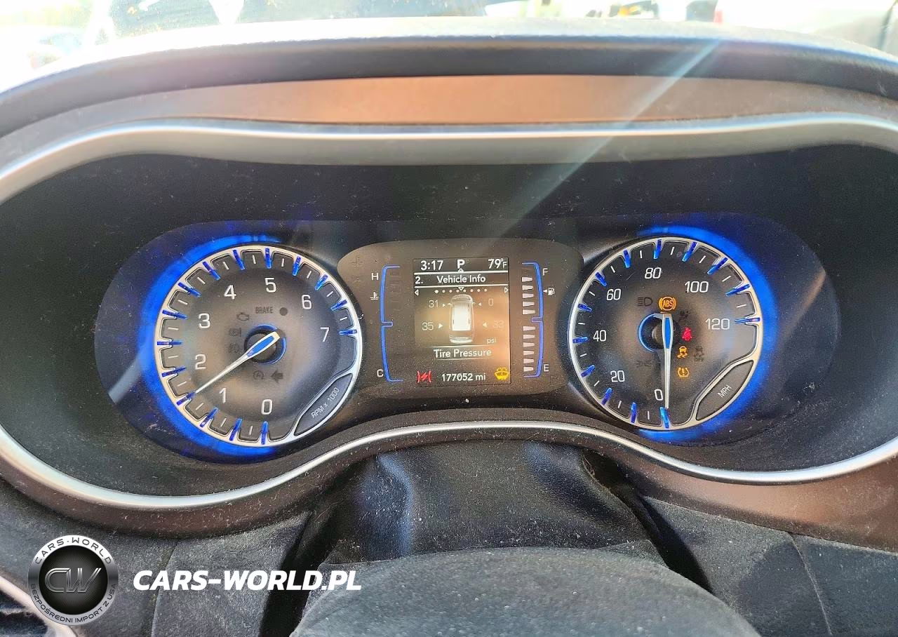 2021 Chrysler Voyager Lxi VIN:2C4RC1DG0MR509173 - 9