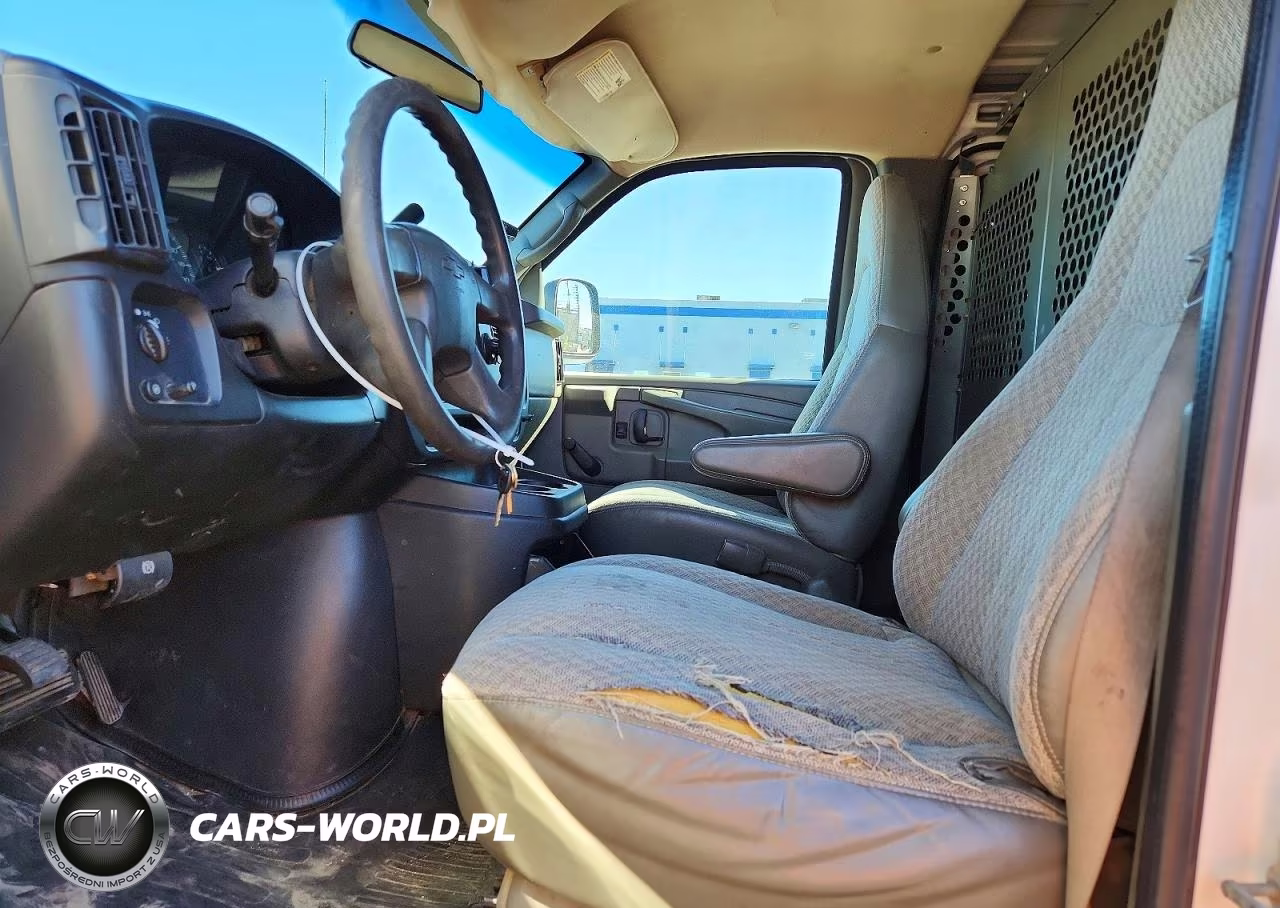 2007 Chevrolet Express G1500 VIN:1GCFG15X371106142 - 7