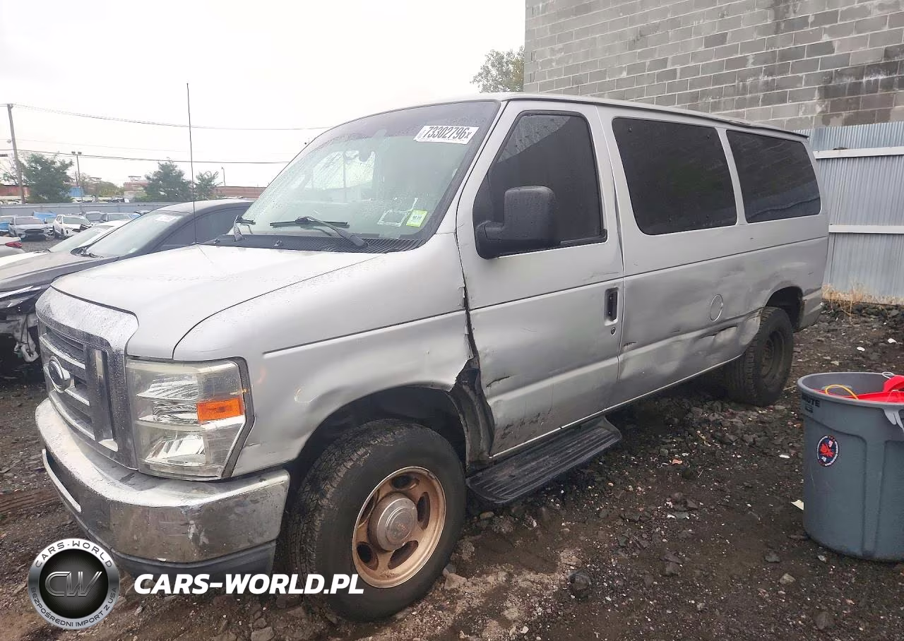 2011 Ford Econoline E350 Super Duty Wagon