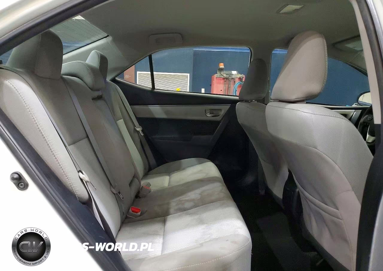 2016 Toyota Corolla Le VIN:2T1BURHE8GC601772 - 10
