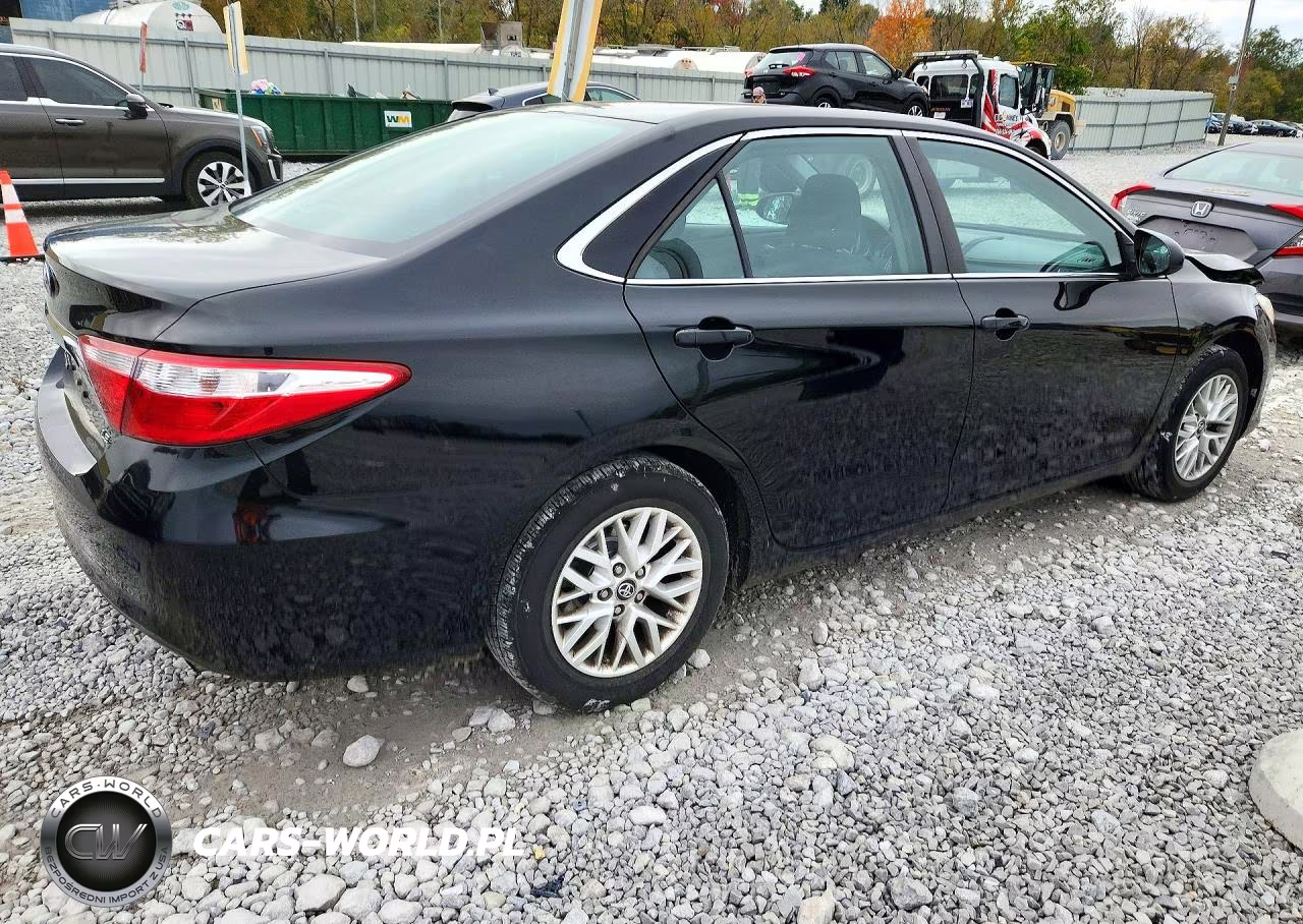 2016 Toyota Camry Le VIN:4T4BF1FK4GR554720 - 3