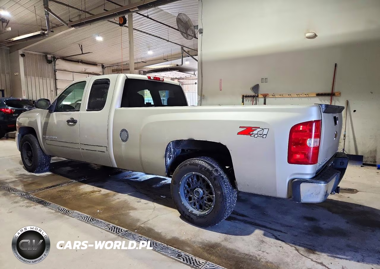 2007 Chevrolet Silverado K1500 VIN:1GCEK19J07E511402 - 2