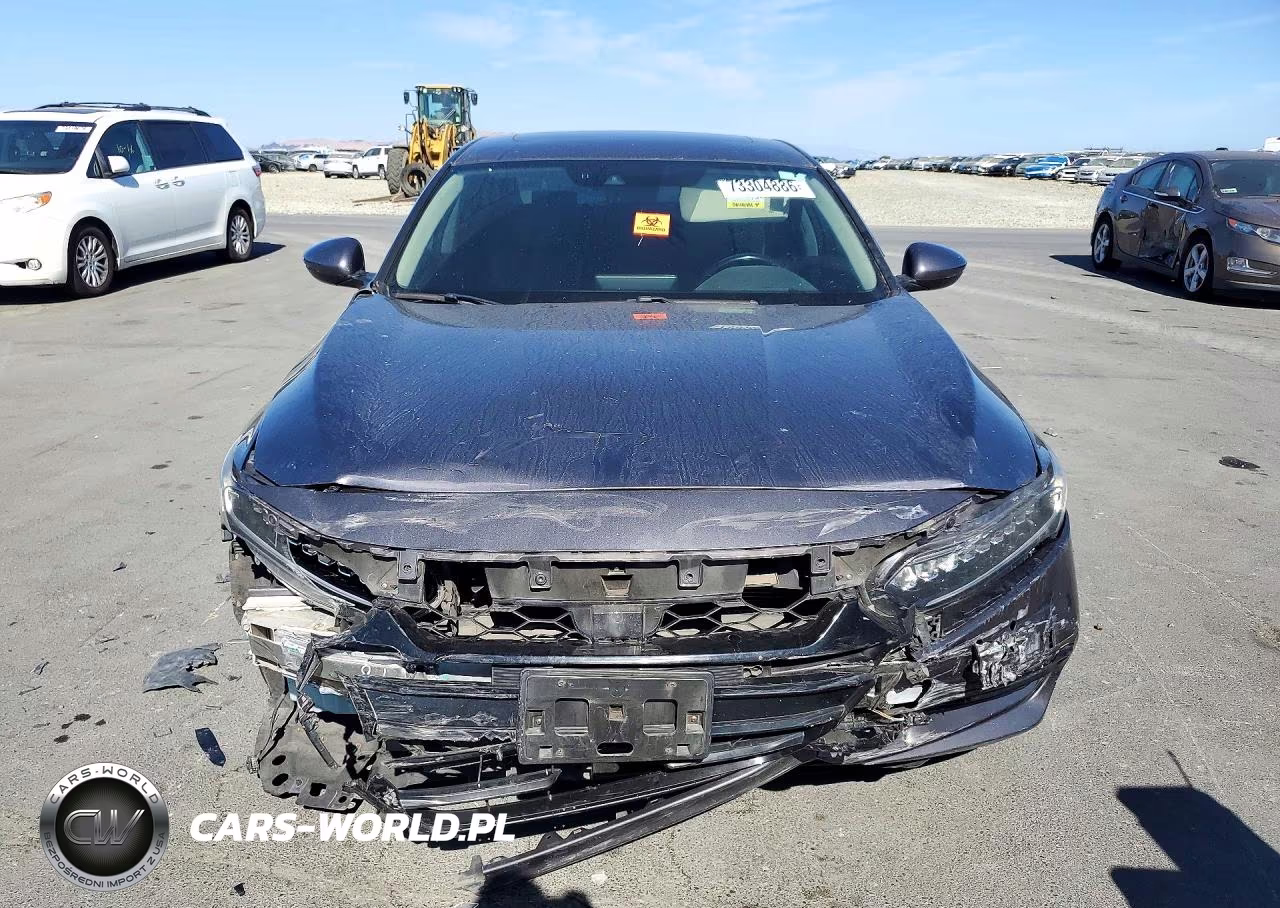 2018 Honda Accord Touring VIN:1HGCV2F92JA029836 - 5
