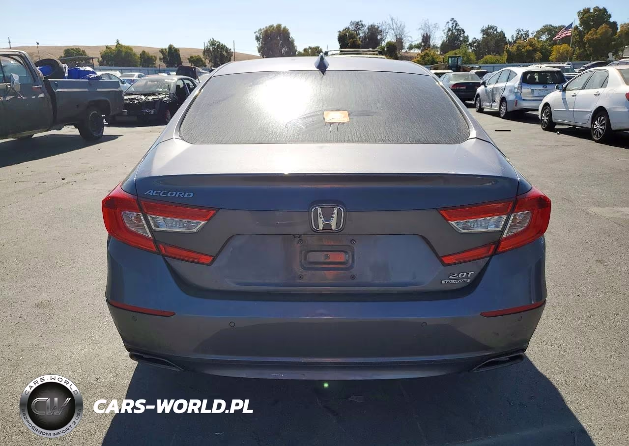 2018 Honda Accord Touring VIN:1HGCV2F92JA029836 - 6