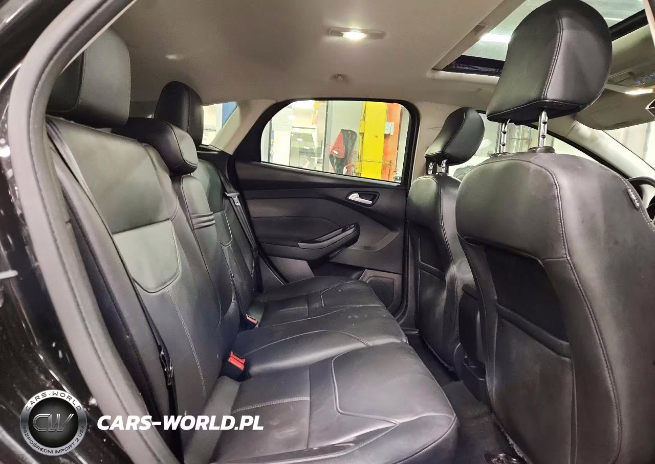 2015 Ford Focus Se VIN:1FADP3K22FL302769 - 10