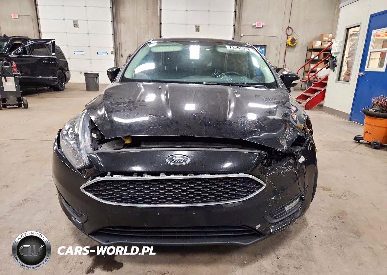 2015 Ford Focus Se VIN:1FADP3K22FL302769 - 5