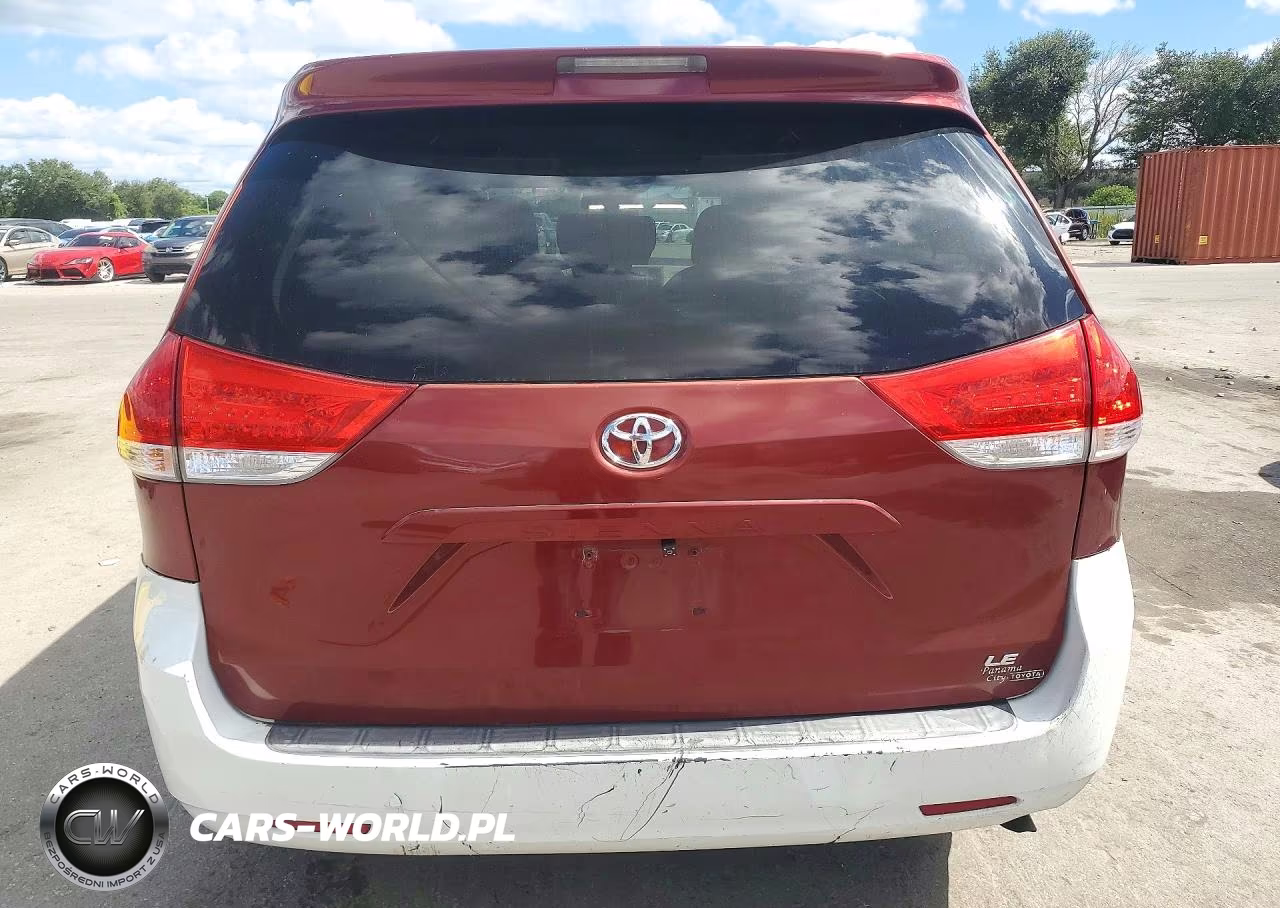 2012 Toyota Sienna Le 8-Passenger VIN:5TDKA3DC4CS013847 - 6