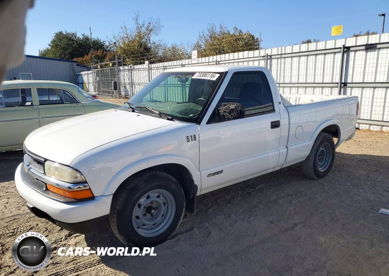 2003 Chevrolet S Truck S10 VIN:1GCCS14H338209784 - 1