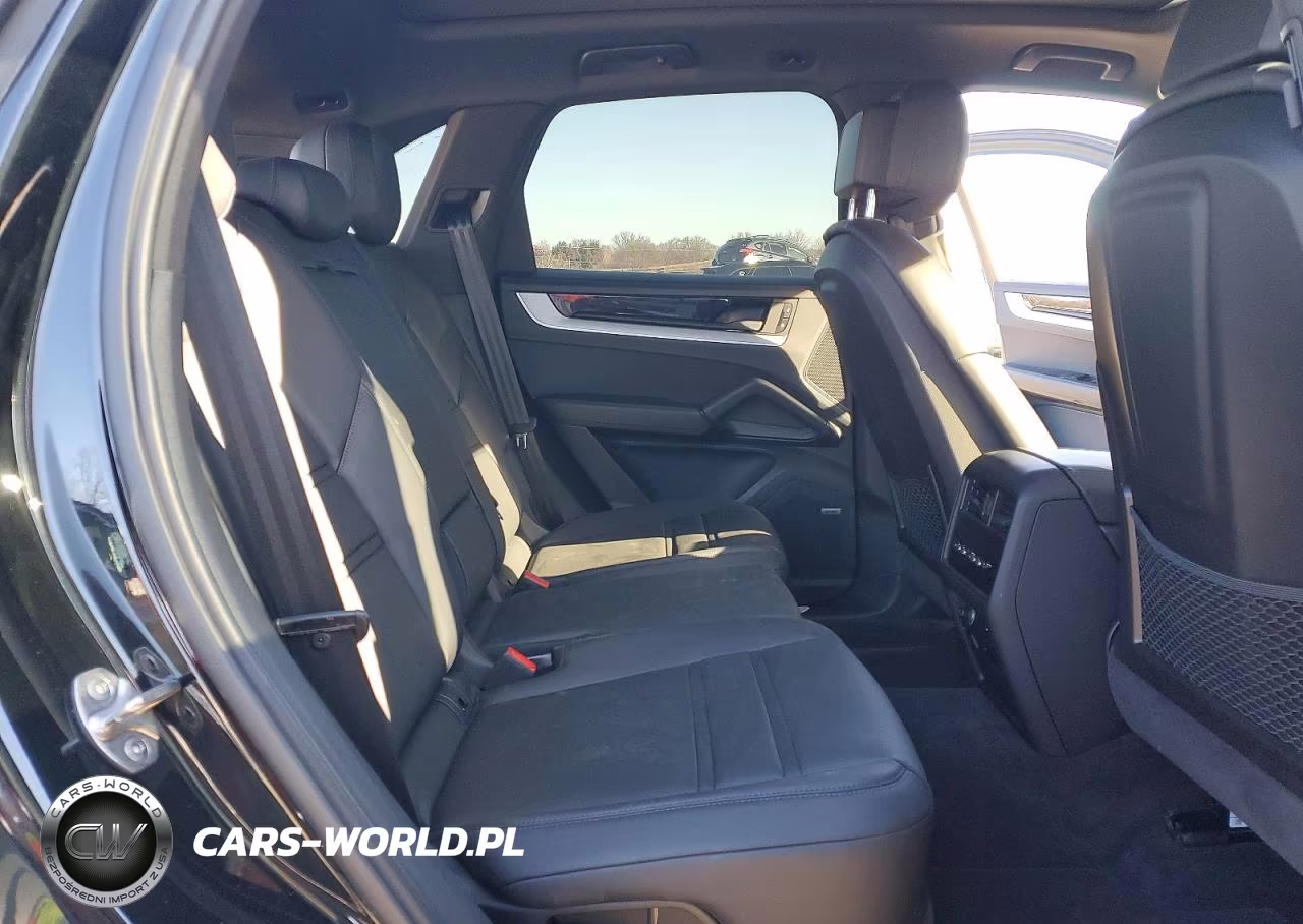 2024 Porsche Cayenne S VIN:WP1AL2AY0RDA32060 - 11