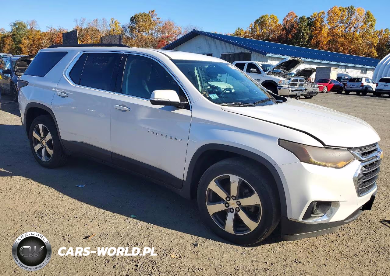 2019 Chevrolet Traverse Lt VIN:1GNEVHKW0KJ155479 - 4