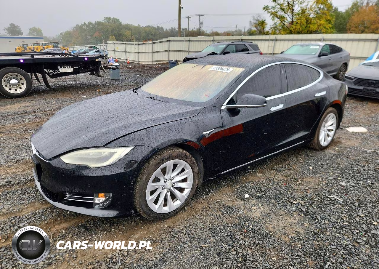 2017 Tesla Model S – zdjęcie 1 z 12