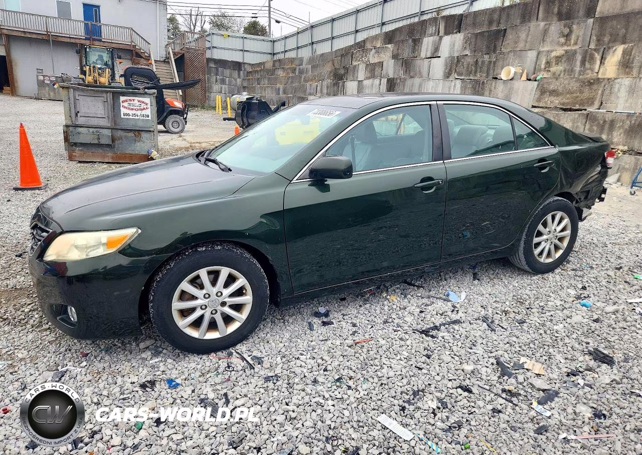 2011 Toyota Camry Xle V6 – zdjęcie 1 z 13