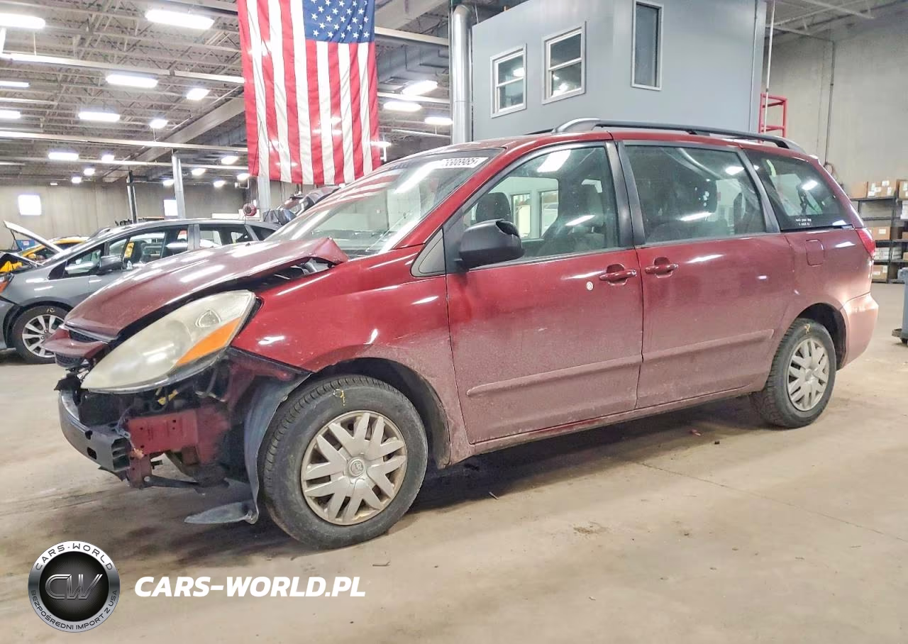 2010 Toyota Sienna Ce 7-Passenger