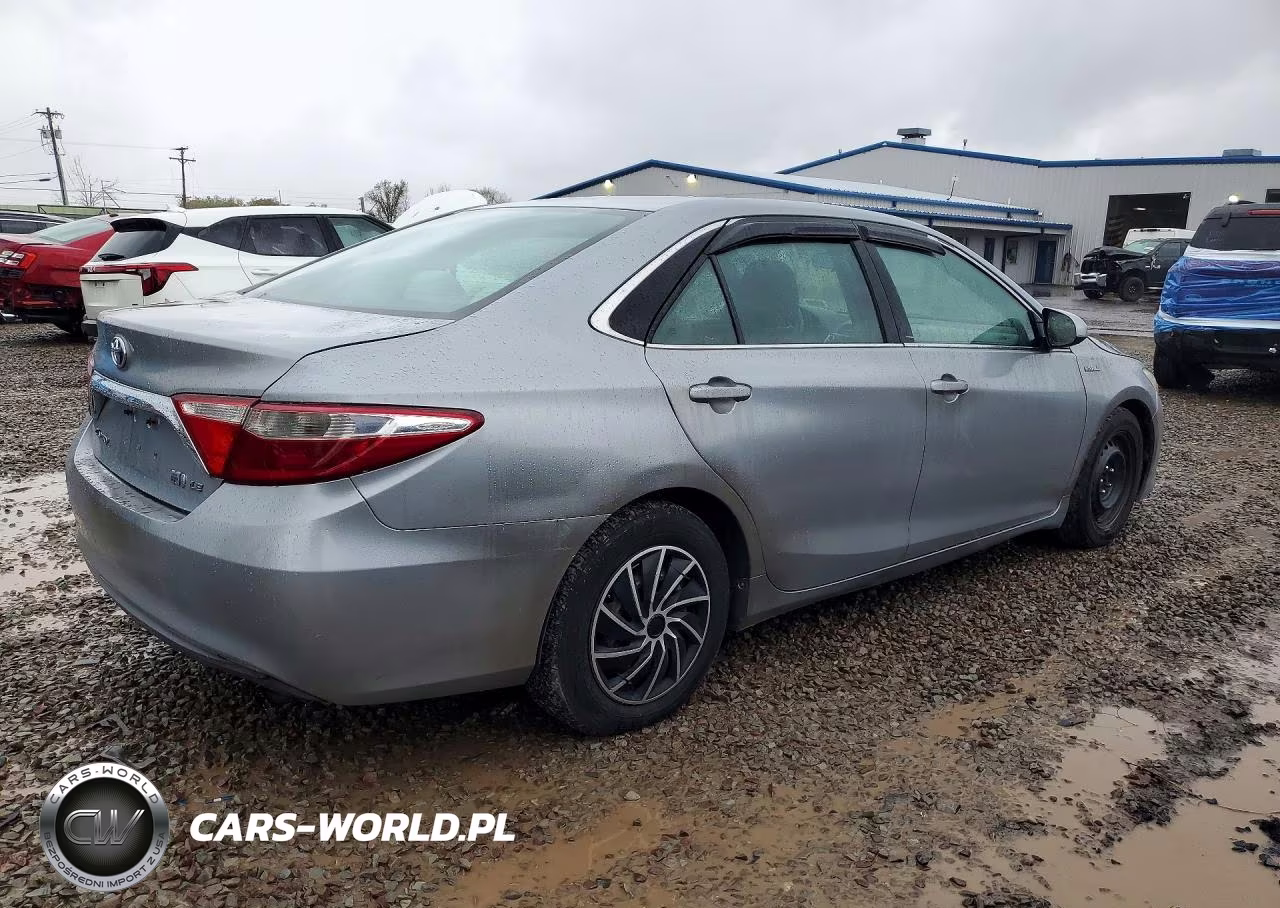 2015 Toyota Camry Hybrid Le VIN:4T1BD1FK6FU172638 - 3