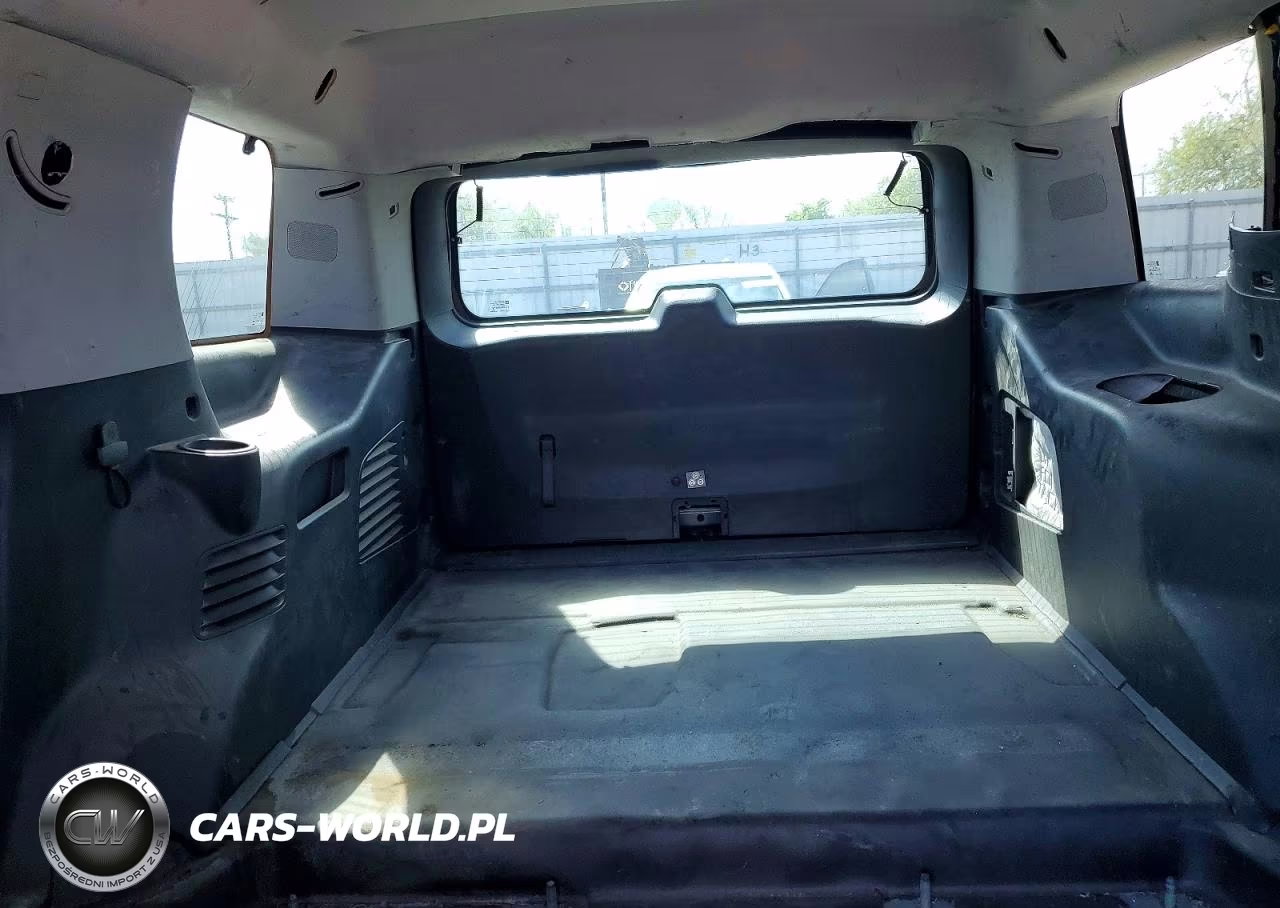 2018 Chevrolet Tahoe Police VIN:1GNLCDEC7JR230055 - 10