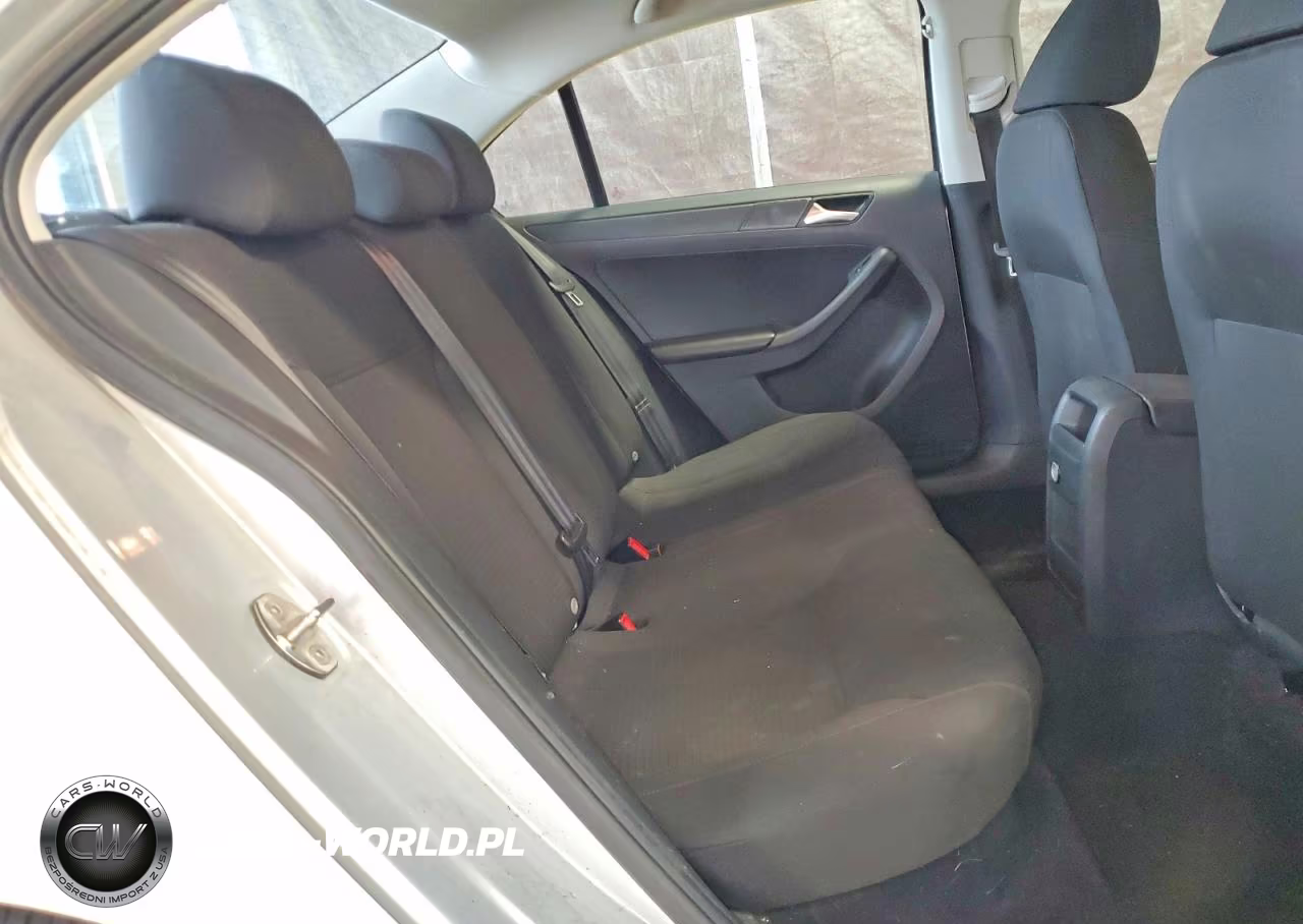 2015 Volkswagen Jetta Base VIN:3VW2K7AJ4FM248967 - 10