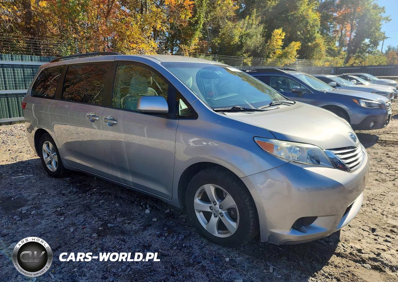2016 Toyota Sienna Le VIN:5TDKK3DC5GS698508 - 4