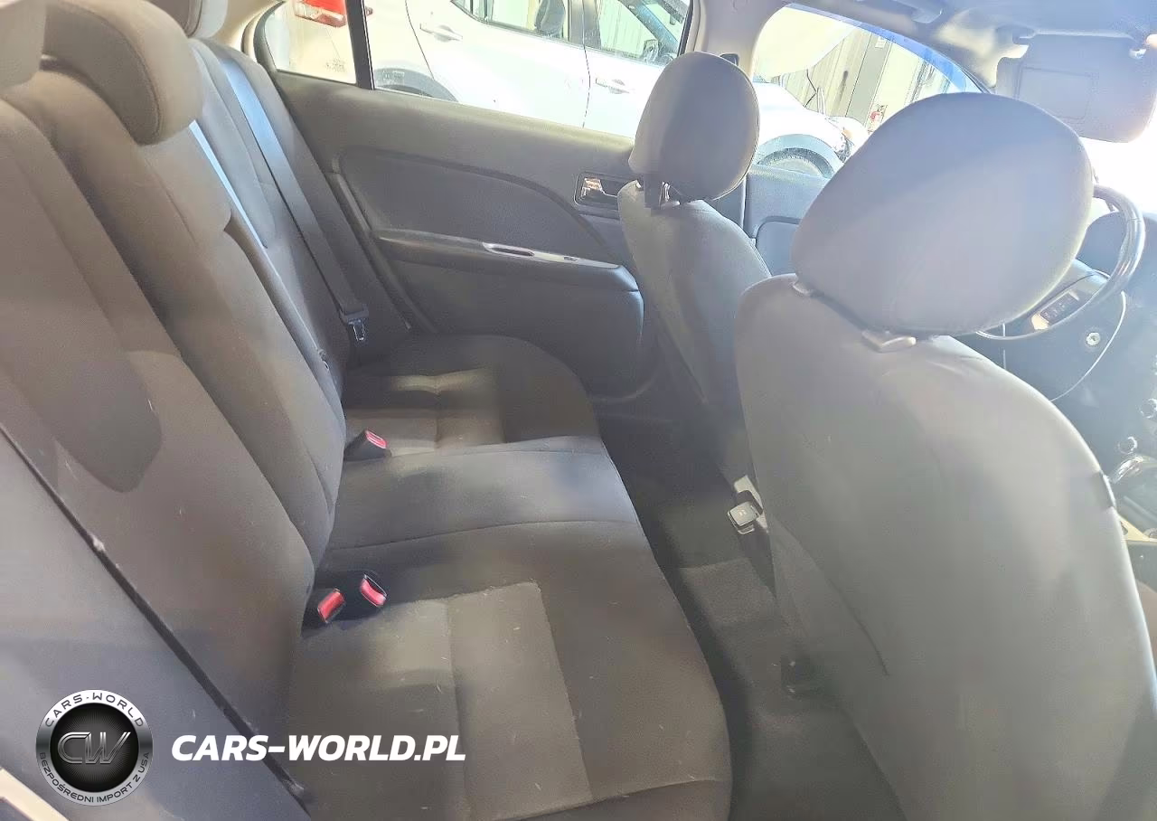2012 Ford Fusion Hybrid VIN:3FADP0L31CR380642 - 10