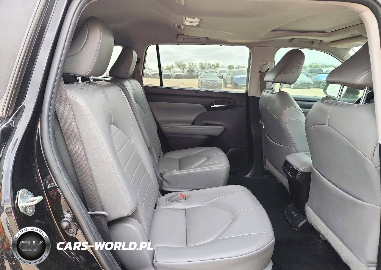 2022 Toyota Highlander Xle VIN:5TDGZRAH9NS121661 - 11