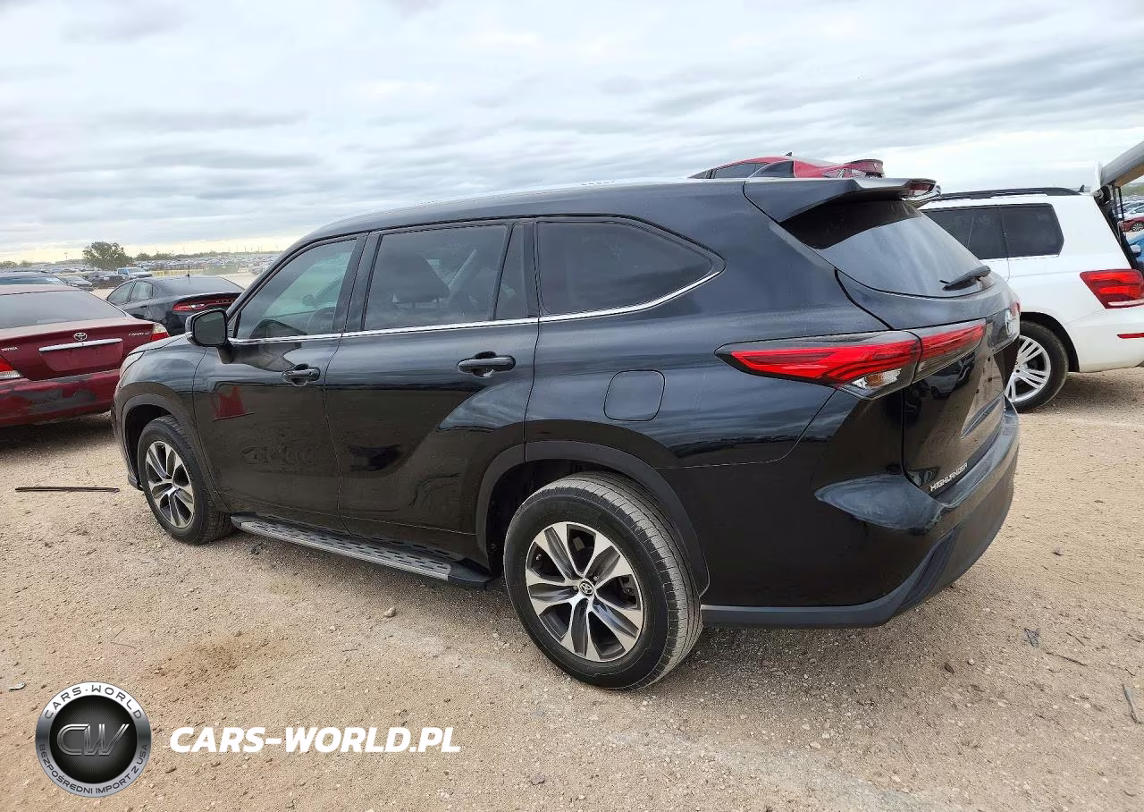 2022 Toyota Highlander Xle VIN:5TDGZRAH9NS121661 - 2