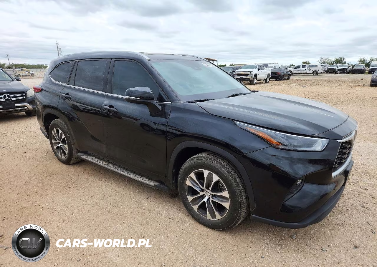 2022 Toyota Highlander Xle VIN:5TDGZRAH9NS121661 - 4